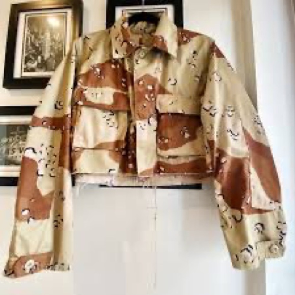 Vintage Desert Camo Military utility Jacket